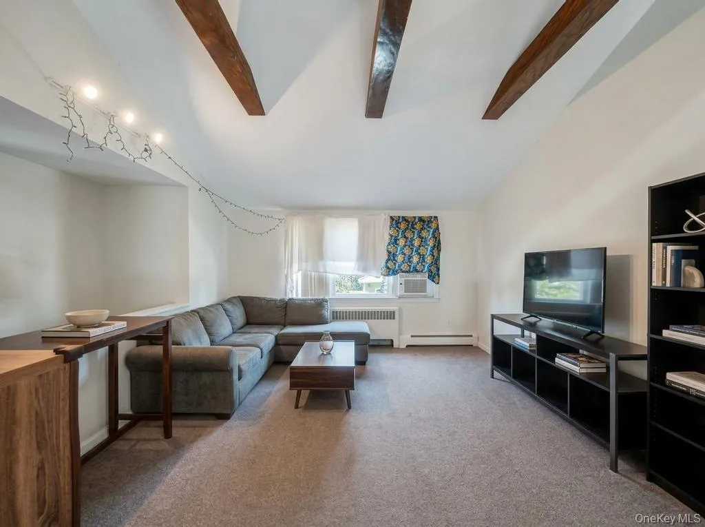 45 Dogwood Road, Islip, NY, 8 Bedrooms Bedrooms, 13 Rooms Rooms,5 BathroomsBathrooms,Residential,For Rent,Dogwood,0,995925 45 Dogwood Road, Islip, NY, 8 Bedrooms Bedrooms, 13 Rooms Rooms,5 BathroomsBathrooms,Residential,For Rent,Dogwood,0,995925