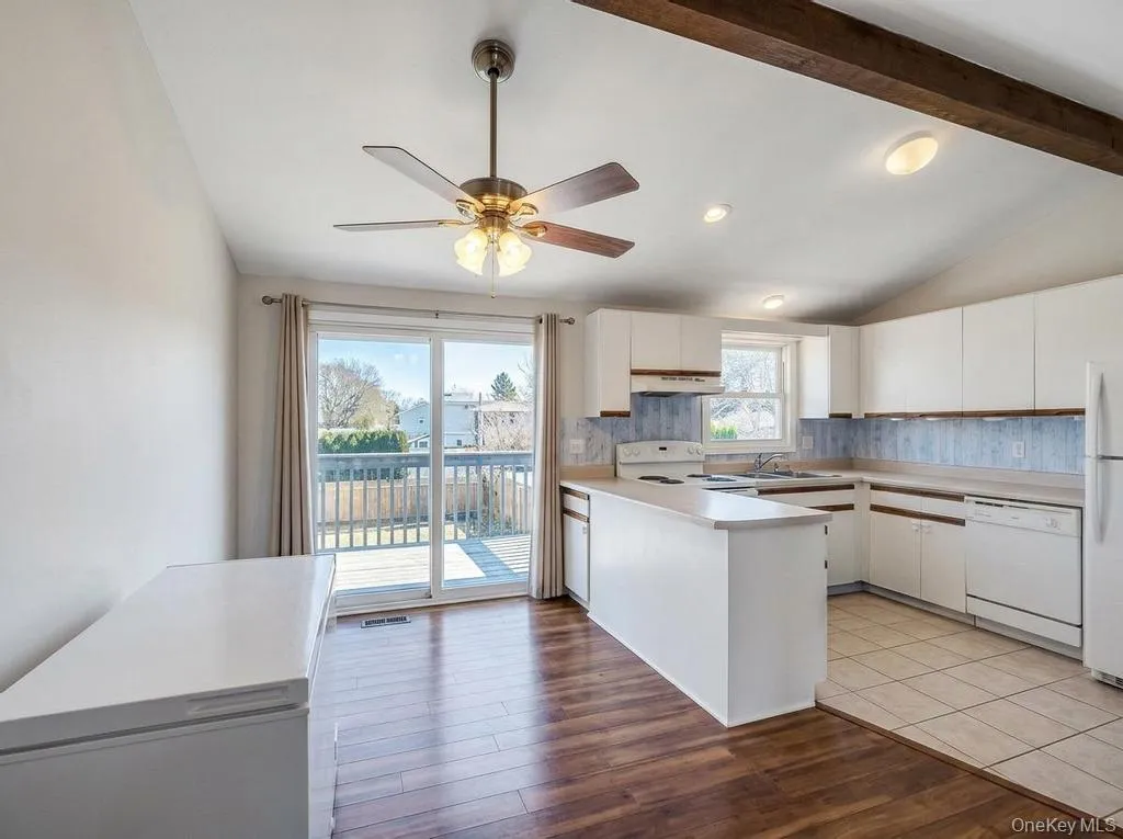 45 Dogwood Road, Islip, NY, 8 Bedrooms Bedrooms, 13 Rooms Rooms,5 BathroomsBathrooms,Residential,For Rent,Dogwood,0,995925 45 Dogwood Road, Islip, NY, 8 Bedrooms Bedrooms, 13 Rooms Rooms,5 BathroomsBathrooms,Residential,For Rent,Dogwood,0,995925