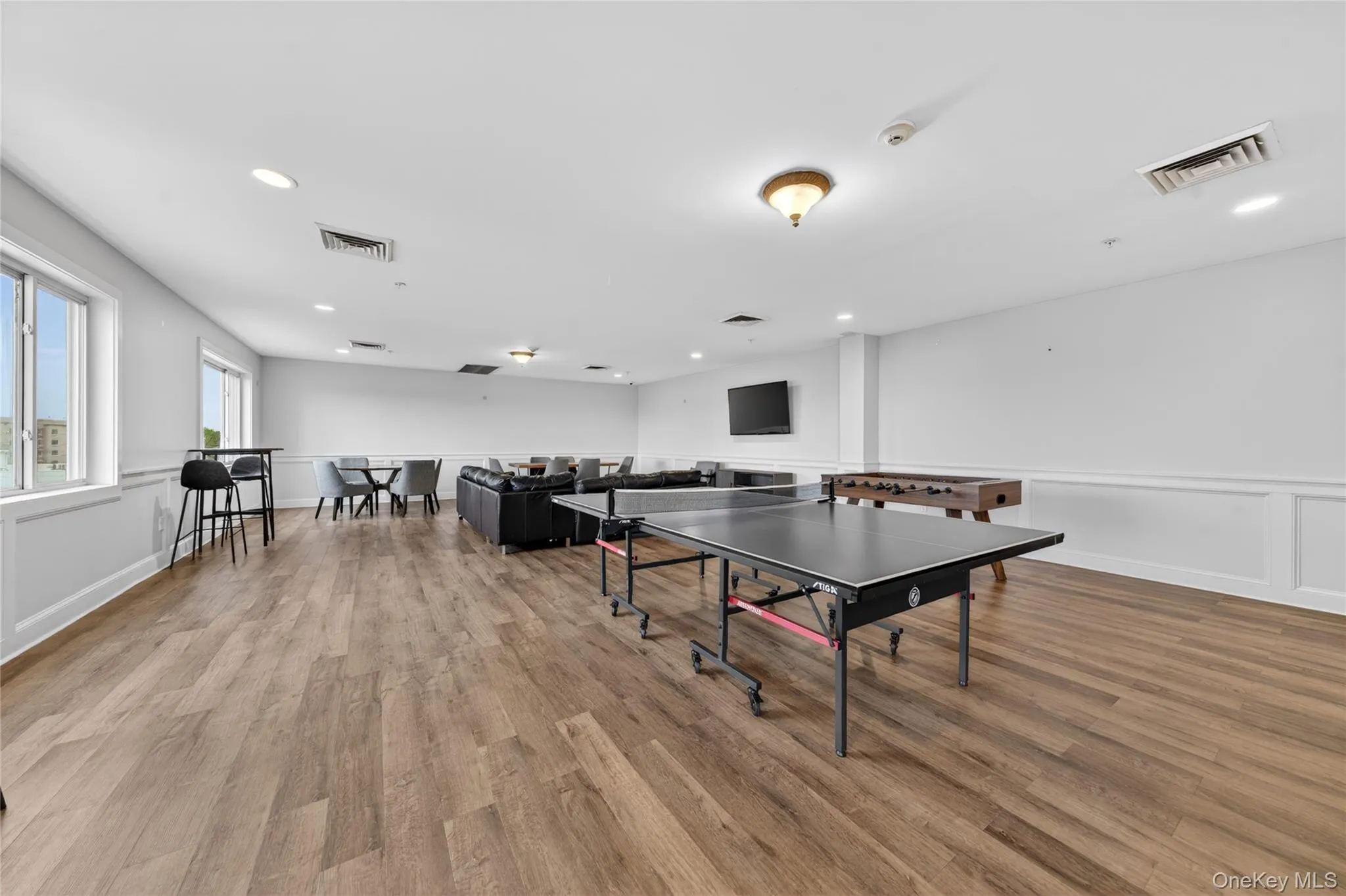 130 Post Avenue, North Hempstead, NY, 1 Bedroom Bedrooms, 4 Rooms Rooms,1 BathroomBathrooms,Residential Lease,For Rent,Post,0,995928 130 Post Avenue, North Hempstead, NY, 1 Bedroom Bedrooms, 4 Rooms Rooms,1 BathroomBathrooms,Residential Lease,For Rent,Post,0,995928