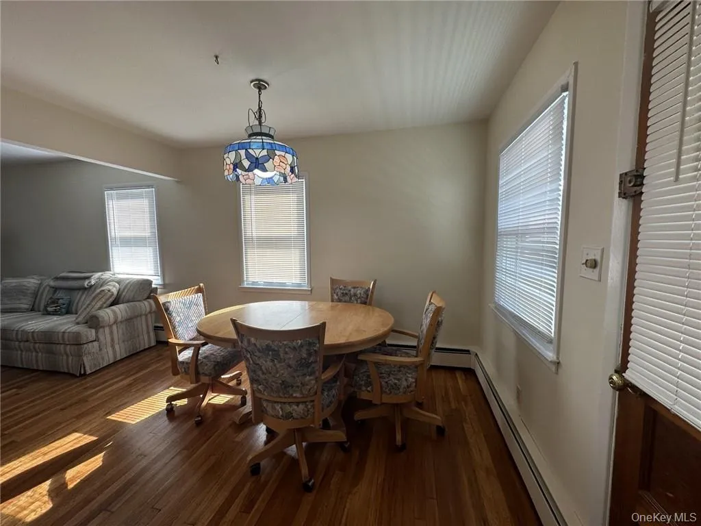 153 Sickles Avenue, Orangetown, NY, 2 Bedrooms Bedrooms, 5 Rooms Rooms,1 BathroomBathrooms,Residential Lease,For Rent,Sickles,0,995930 153 Sickles Avenue, Orangetown, NY, 2 Bedrooms Bedrooms, 5 Rooms Rooms,1 BathroomBathrooms,Residential Lease,For Rent,Sickles,0,995930