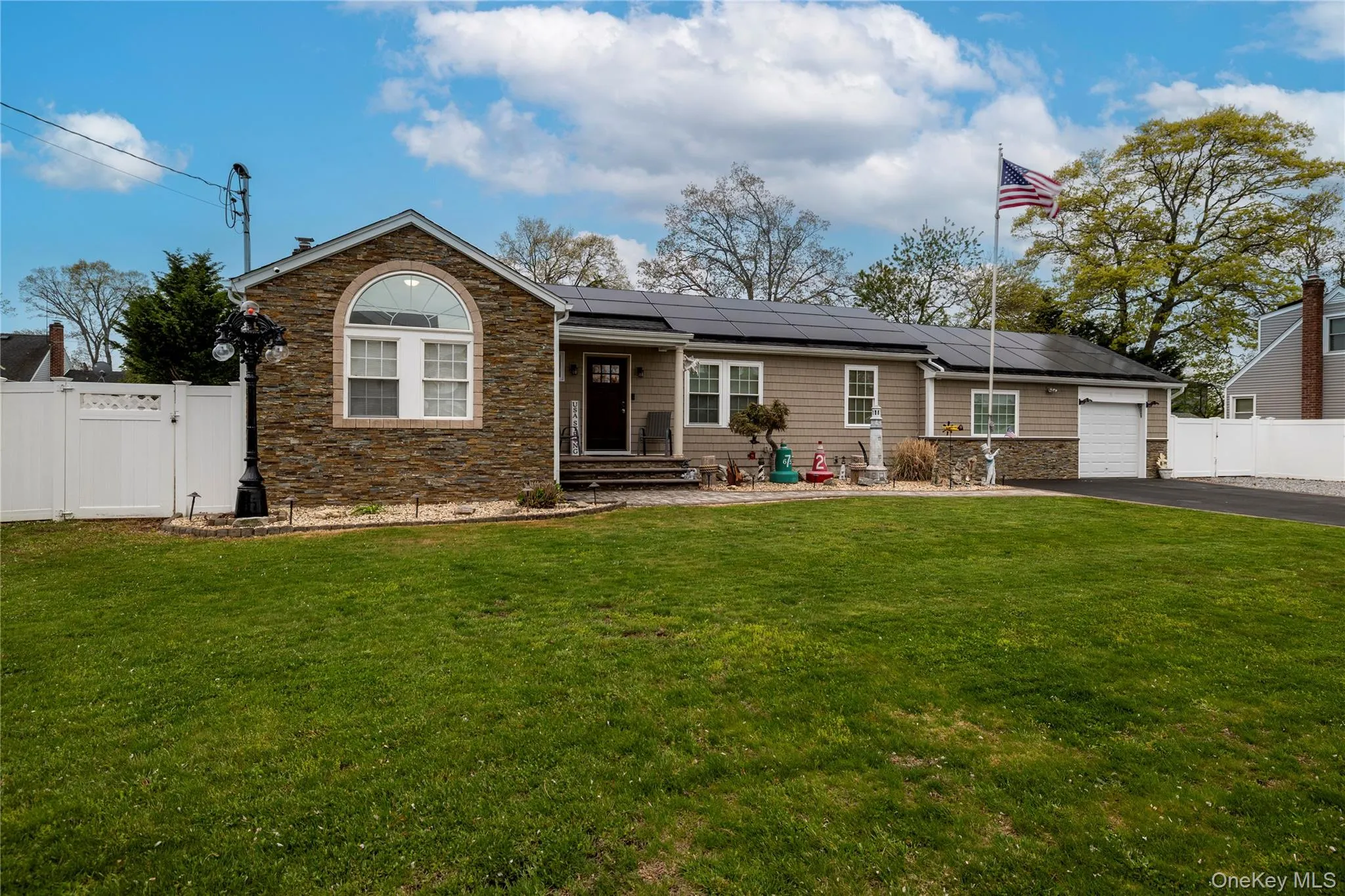 675 Erie Avenue, Babylon, NY, 3 Bedrooms Bedrooms, 7 Rooms Rooms,2 BathroomsBathrooms,Residential,For Rent,Erie,0,995938 675 Erie Avenue, Babylon, NY, 3 Bedrooms Bedrooms, 7 Rooms Rooms,2 BathroomsBathrooms,Residential,For Rent,Erie,0,995938