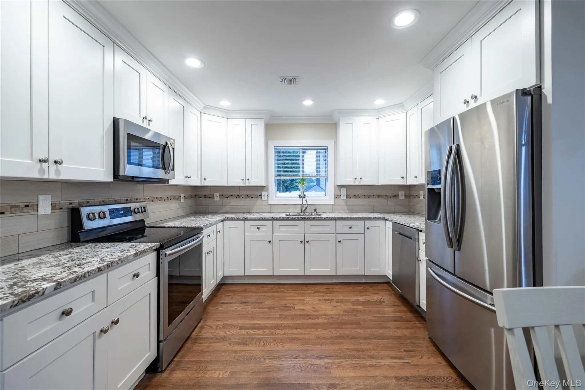 675 Erie Avenue, Babylon, NY, 3 Bedrooms Bedrooms, 7 Rooms Rooms,2 BathroomsBathrooms,Residential,For Rent,Erie,0,995938 675 Erie Avenue, Babylon, NY, 3 Bedrooms Bedrooms, 7 Rooms Rooms,2 BathroomsBathrooms,Residential,For Rent,Erie,0,995938