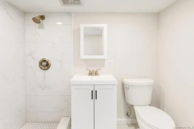 29 Avon Road, Hempstead, NY, 3 Bedrooms Bedrooms, 6 Rooms Rooms,2 BathroomsBathrooms,Residential Lease,For Rent,Avon,0,995943 29 Avon Road, Hempstead, NY, 3 Bedrooms Bedrooms, 6 Rooms Rooms,2 BathroomsBathrooms,Residential Lease,For Rent,Avon,0,995943