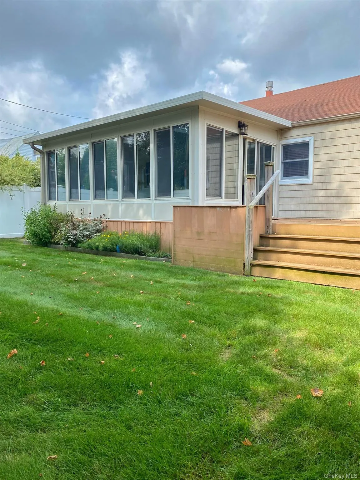 19 Stewart Street, Oyster Bay, NY, 3 Bedrooms Bedrooms, 7 Rooms Rooms,2 BathroomsBathrooms,Residential Lease,For Rent,Stewart,0,995960 19 Stewart Street, Oyster Bay, NY, 3 Bedrooms Bedrooms, 7 Rooms Rooms,2 BathroomsBathrooms,Residential Lease,For Rent,Stewart,0,995960