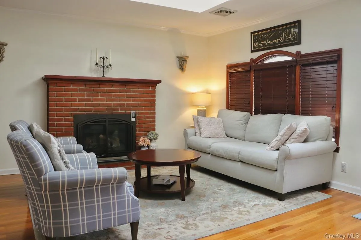 19 Stewart Street, Oyster Bay, NY, 3 Bedrooms Bedrooms, 7 Rooms Rooms,2 BathroomsBathrooms,Residential Lease,For Rent,Stewart,0,995960 19 Stewart Street, Oyster Bay, NY, 3 Bedrooms Bedrooms, 7 Rooms Rooms,2 BathroomsBathrooms,Residential Lease,For Rent,Stewart,0,995960