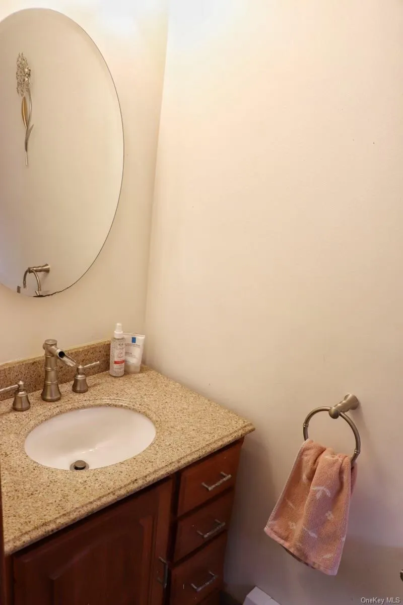 19 Stewart Street, Oyster Bay, NY, 3 Bedrooms Bedrooms, 7 Rooms Rooms,2 BathroomsBathrooms,Residential Lease,For Rent,Stewart,0,995960 19 Stewart Street, Oyster Bay, NY, 3 Bedrooms Bedrooms, 7 Rooms Rooms,2 BathroomsBathrooms,Residential Lease,For Rent,Stewart,0,995960
