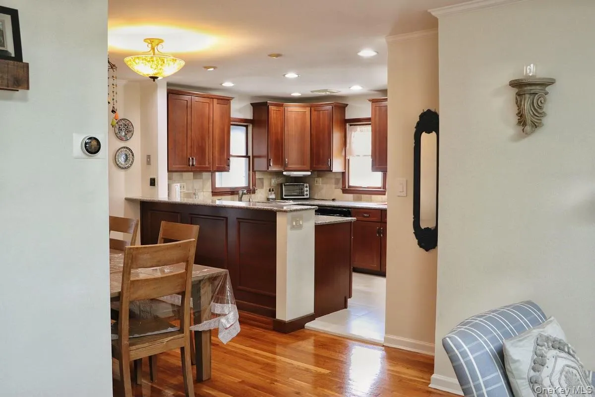 19 Stewart Street, Oyster Bay, NY, 3 Bedrooms Bedrooms, 7 Rooms Rooms,2 BathroomsBathrooms,Residential Lease,For Rent,Stewart,0,995960 19 Stewart Street, Oyster Bay, NY, 3 Bedrooms Bedrooms, 7 Rooms Rooms,2 BathroomsBathrooms,Residential Lease,For Rent,Stewart,0,995960