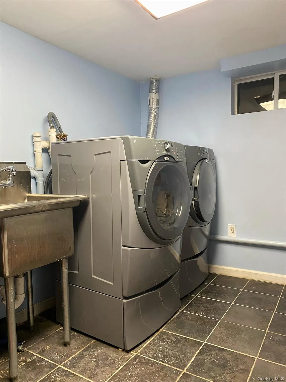 19 Stewart Street, Oyster Bay, NY, 3 Bedrooms Bedrooms, 7 Rooms Rooms,2 BathroomsBathrooms,Residential Lease,For Rent,Stewart,0,995960 19 Stewart Street, Oyster Bay, NY, 3 Bedrooms Bedrooms, 7 Rooms Rooms,2 BathroomsBathrooms,Residential Lease,For Rent,Stewart,0,995960