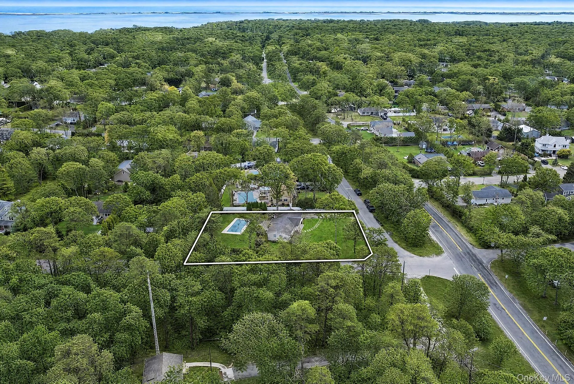 3 Jones Road, Southampton, New York 11946