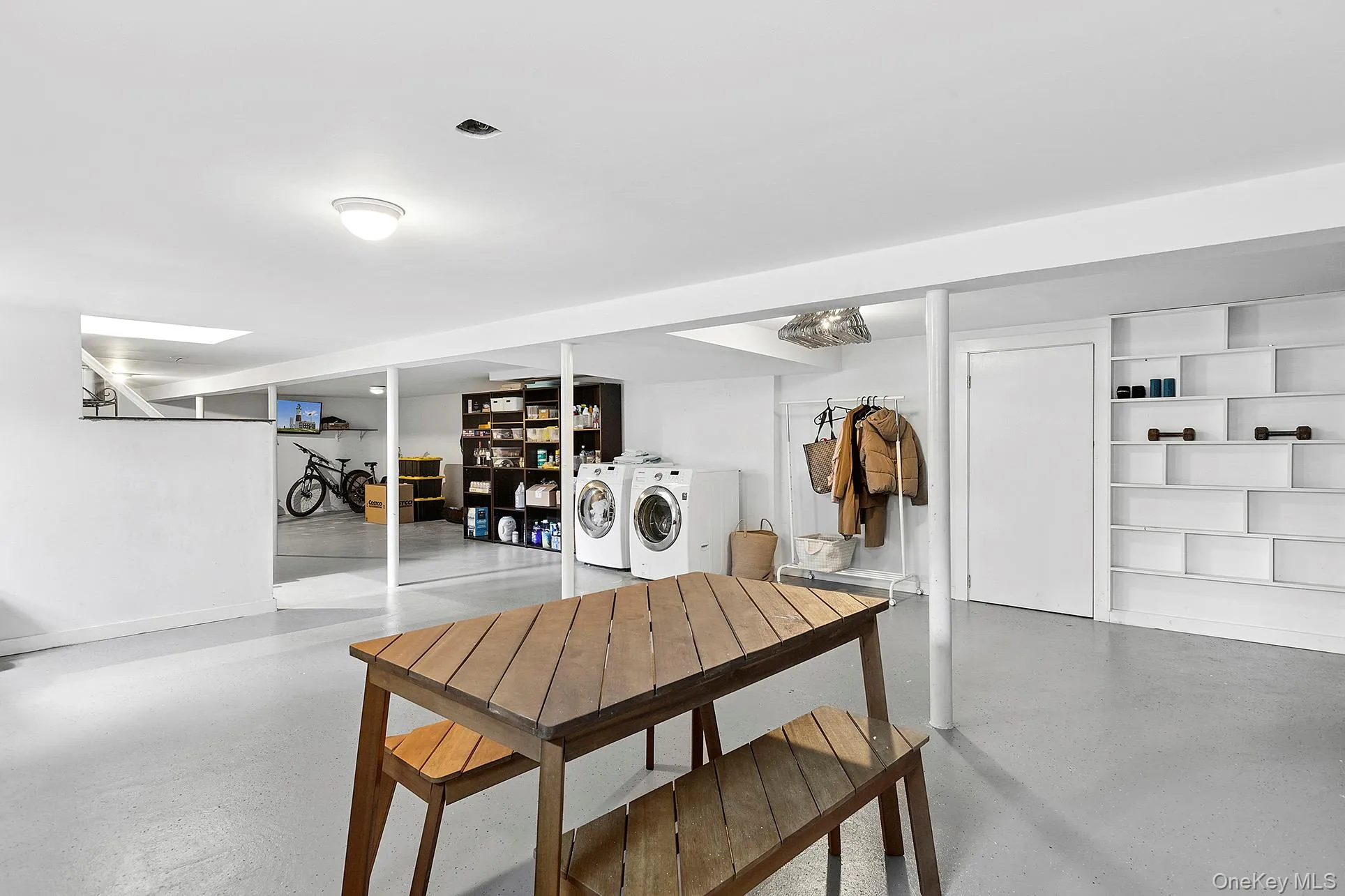 3 Jones Road, Southampton, New York 11946