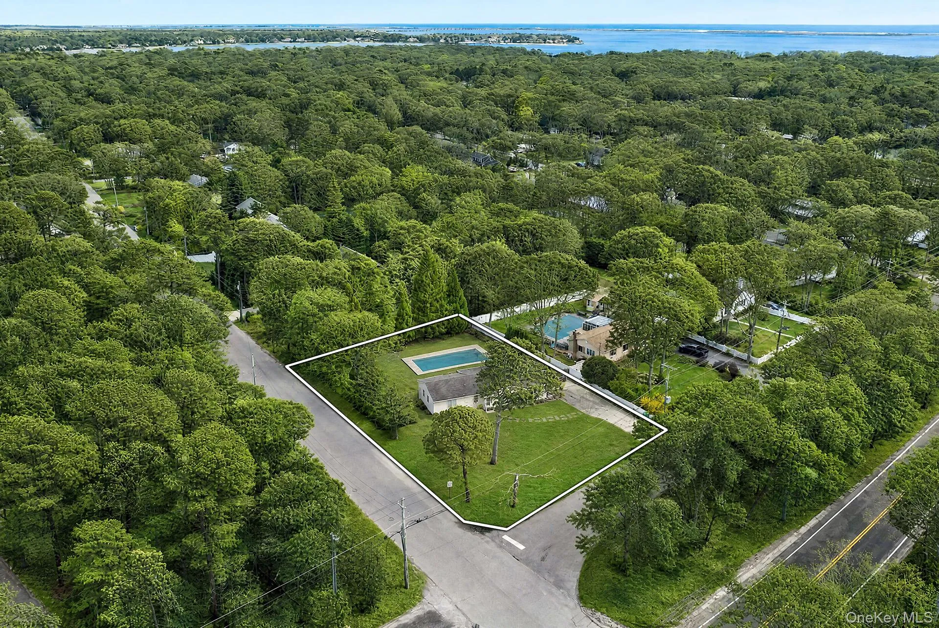 3 Jones Road, Southampton, New York 11946