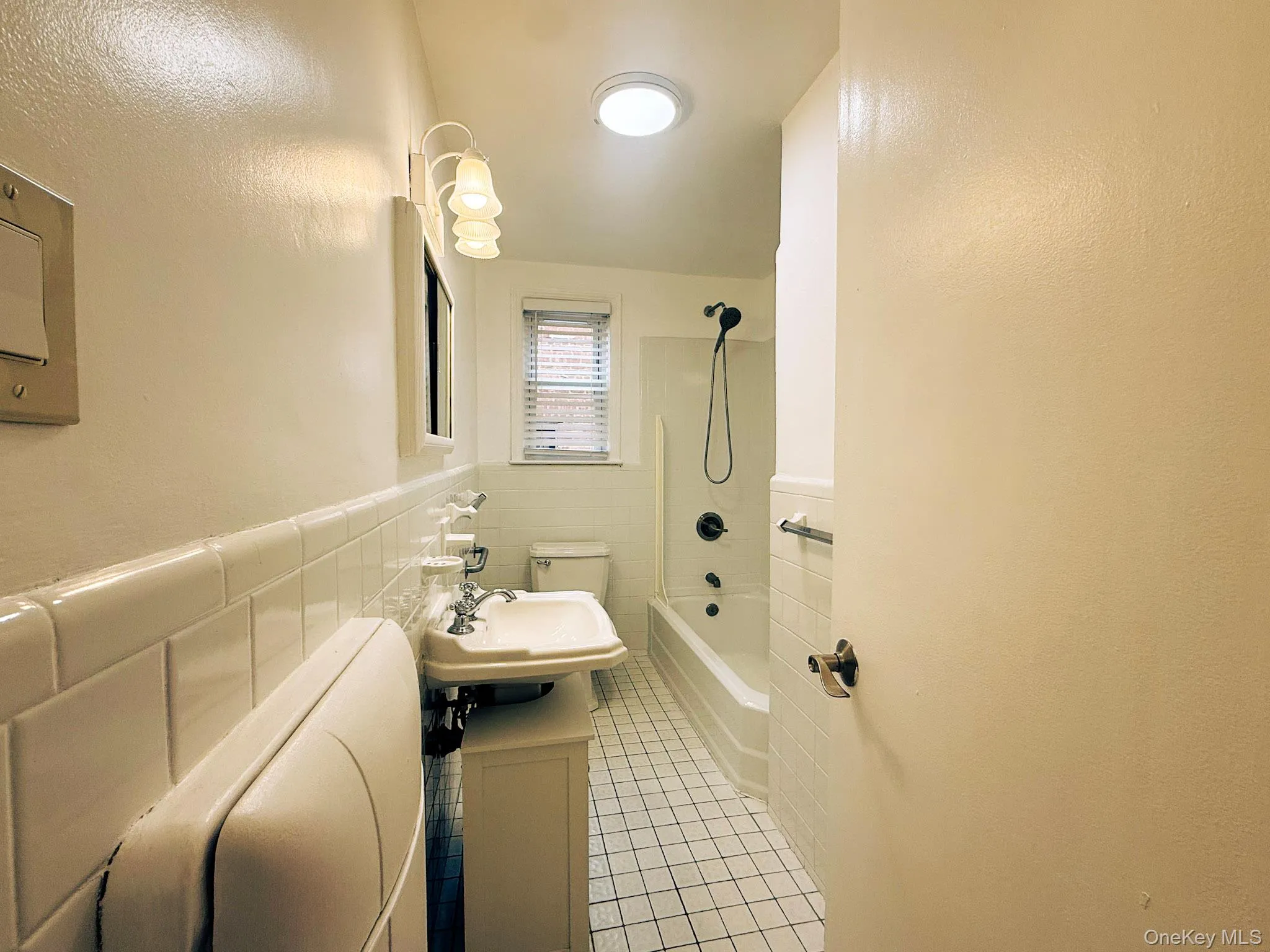 87 Alexander, Yonkers, NY, 2 Bedrooms Bedrooms, 5 Rooms Rooms,1 BathroomBathrooms,Residential Lease,For Rent,Alexander,0,995972 87 Alexander, Yonkers, NY, 2 Bedrooms Bedrooms, 5 Rooms Rooms,1 BathroomBathrooms,Residential Lease,For Rent,Alexander,0,995972