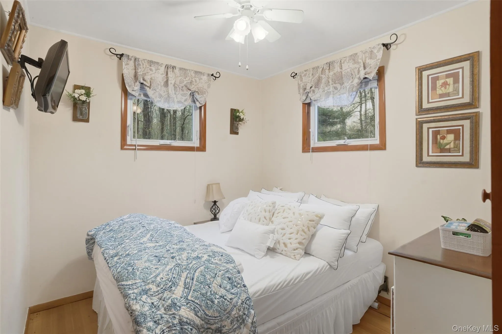136 Shore Drive, Mamakating, NY, 3 Bedrooms Bedrooms, 5 Rooms Rooms,1 BathroomBathrooms,Residential,For Rent,Shore,0,995993 136 Shore Drive, Mamakating, NY, 3 Bedrooms Bedrooms, 5 Rooms Rooms,1 BathroomBathrooms,Residential,For Rent,Shore,0,995993