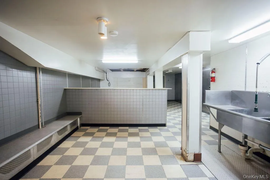 609 Warren Street, Hudson, NY, ,Commercial Lease,For Rent,Warren,0,995997 609 Warren Street, Hudson, NY, ,Commercial Lease,For Rent,Warren,0,995997