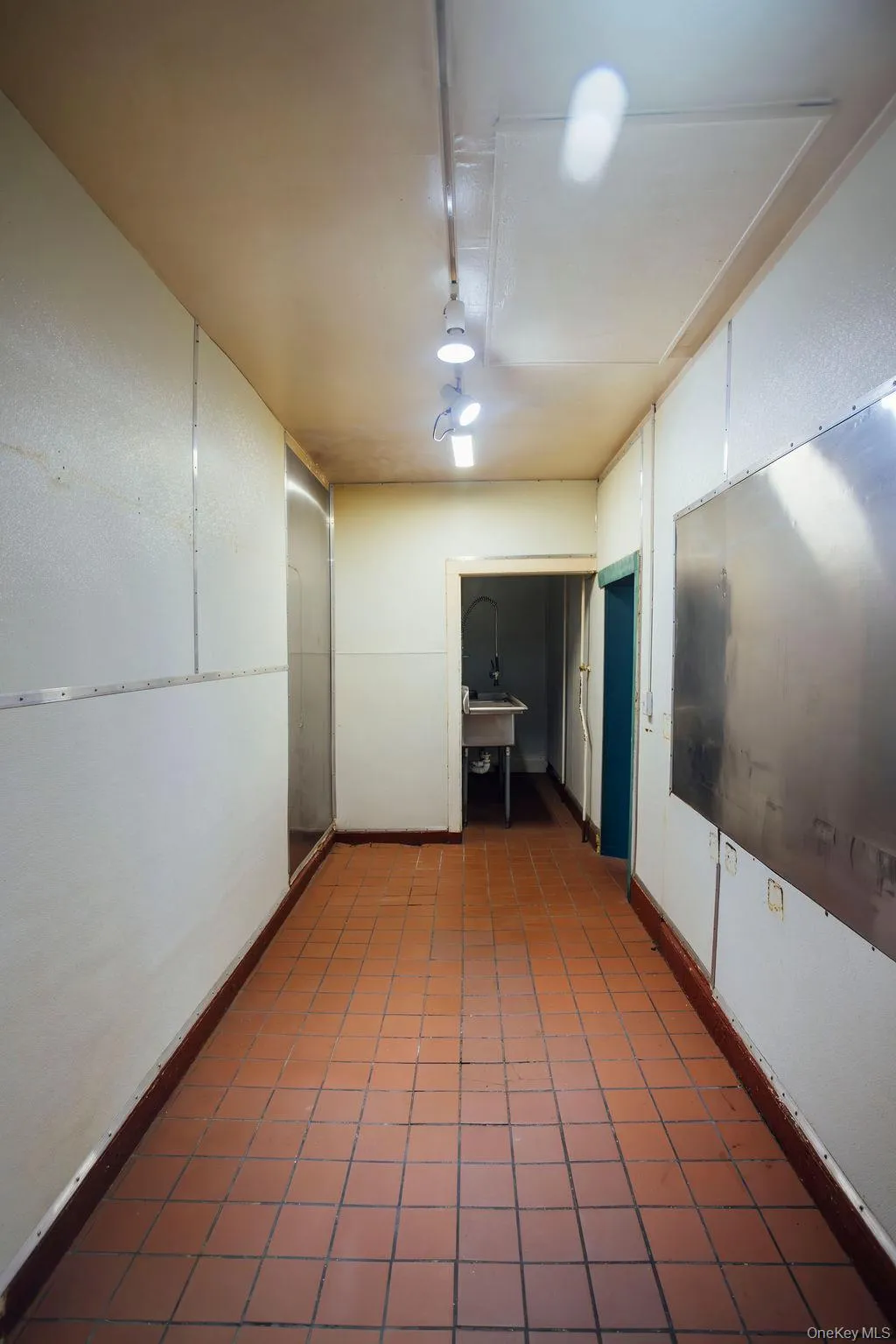 609 Warren Street, Hudson, NY, ,Commercial Lease,For Rent,Warren,0,995997 609 Warren Street, Hudson, NY, ,Commercial Lease,For Rent,Warren,0,995997