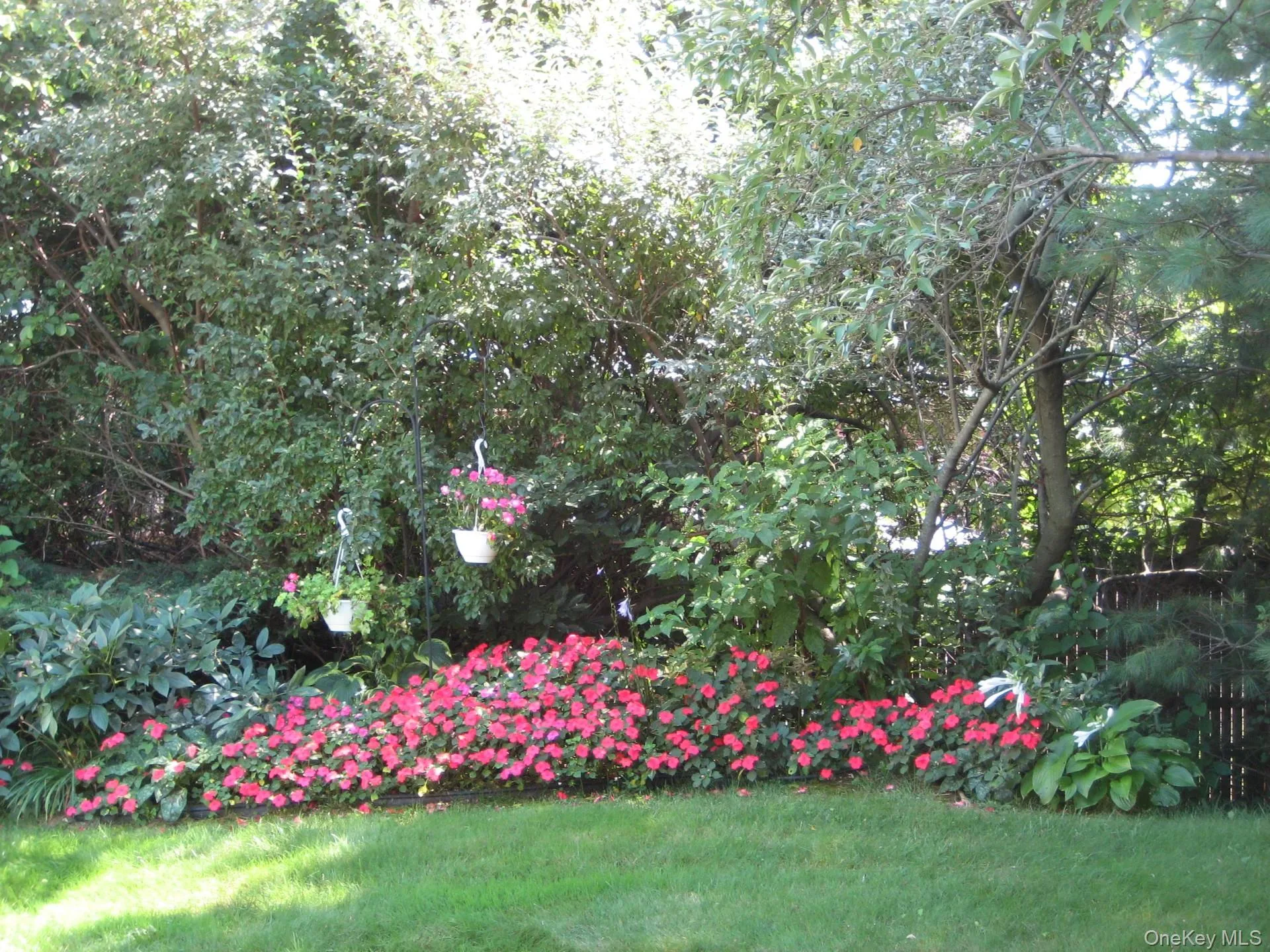 40 Town House Drive, Oyster Bay, NY, 3 Bedrooms Bedrooms, 6 Rooms Rooms,1 BathroomBathrooms,Residential,For Rent,Town House,0,995998 40 Town House Drive, Oyster Bay, NY, 3 Bedrooms Bedrooms, 6 Rooms Rooms,1 BathroomBathrooms,Residential,For Rent,Town House,0,995998