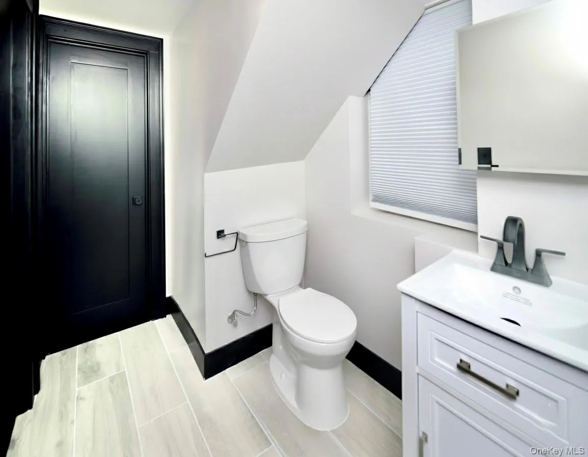 4 Grand Street, Newburgh (city), NY, 2 Bedrooms Bedrooms, 5 Rooms Rooms,1 BathroomBathrooms,Residential Lease,For Rent,Grand,0,996001 4 Grand Street, Newburgh (city), NY, 2 Bedrooms Bedrooms, 5 Rooms Rooms,1 BathroomBathrooms,Residential Lease,For Rent,Grand,0,996001