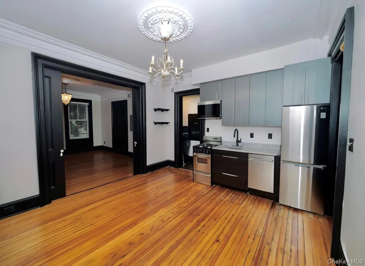 4 Grand Street, Newburgh (city), NY, 1 Bedroom Bedrooms, 4 Rooms Rooms,1 BathroomBathrooms,Residential Lease,For Rent,Grand,0,996017 4 Grand Street, Newburgh (city), NY, 1 Bedroom Bedrooms, 4 Rooms Rooms,1 BathroomBathrooms,Residential Lease,For Rent,Grand,0,996017