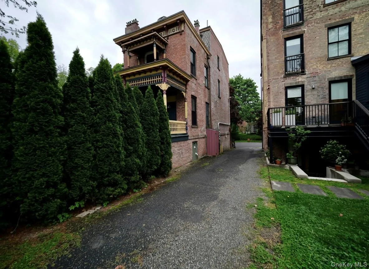 4 Grand Street, Newburgh (city), NY, 1 Bedroom Bedrooms, 4 Rooms Rooms,1 BathroomBathrooms,Residential Lease,For Rent,Grand,0,996017 4 Grand Street, Newburgh (city), NY, 1 Bedroom Bedrooms, 4 Rooms Rooms,1 BathroomBathrooms,Residential Lease,For Rent,Grand,0,996017