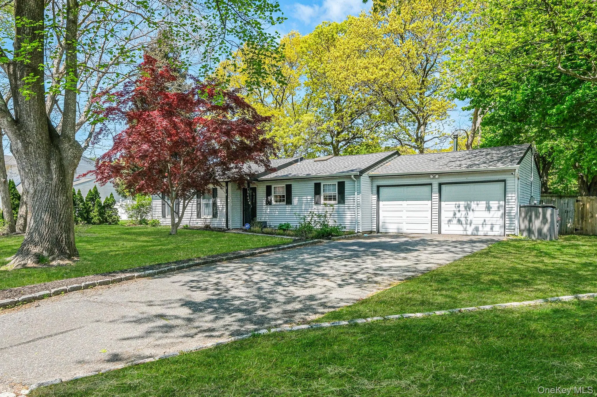 5 Oakwood Avenue, Brookhaven, NY, 3 Bedrooms Bedrooms, 7 Rooms Rooms,1 BathroomBathrooms,Residential,For Rent,Oakwood,0,996020 5 Oakwood Avenue, Brookhaven, NY, 3 Bedrooms Bedrooms, 7 Rooms Rooms,1 BathroomBathrooms,Residential,For Rent,Oakwood,0,996020