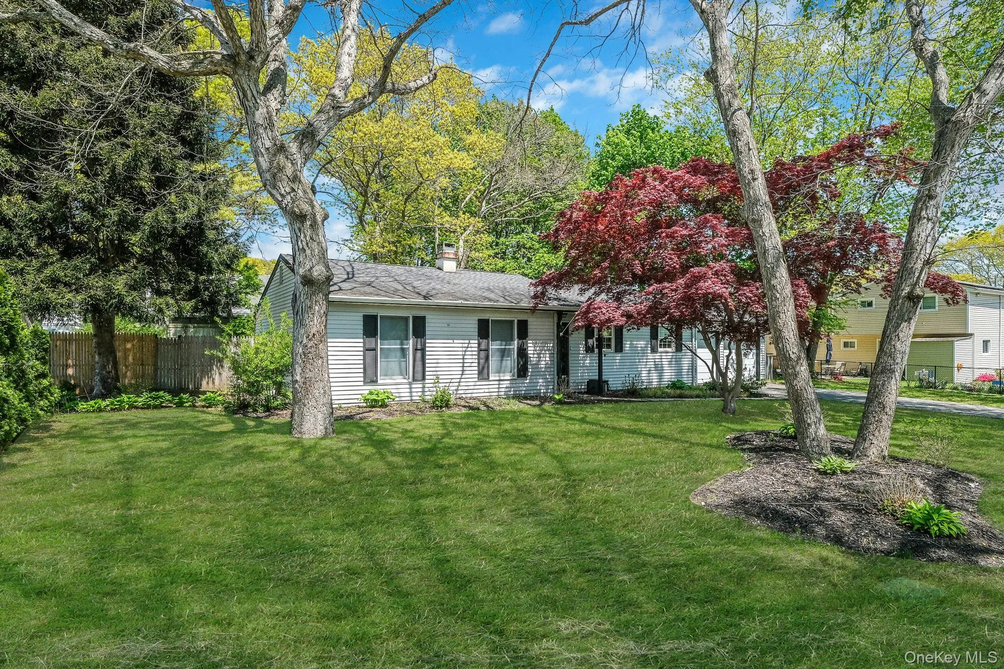 5 Oakwood Avenue, Brookhaven, NY, 3 Bedrooms Bedrooms, 7 Rooms Rooms,1 BathroomBathrooms,Residential,For Rent,Oakwood,0,996020 5 Oakwood Avenue, Brookhaven, NY, 3 Bedrooms Bedrooms, 7 Rooms Rooms,1 BathroomBathrooms,Residential,For Rent,Oakwood,0,996020