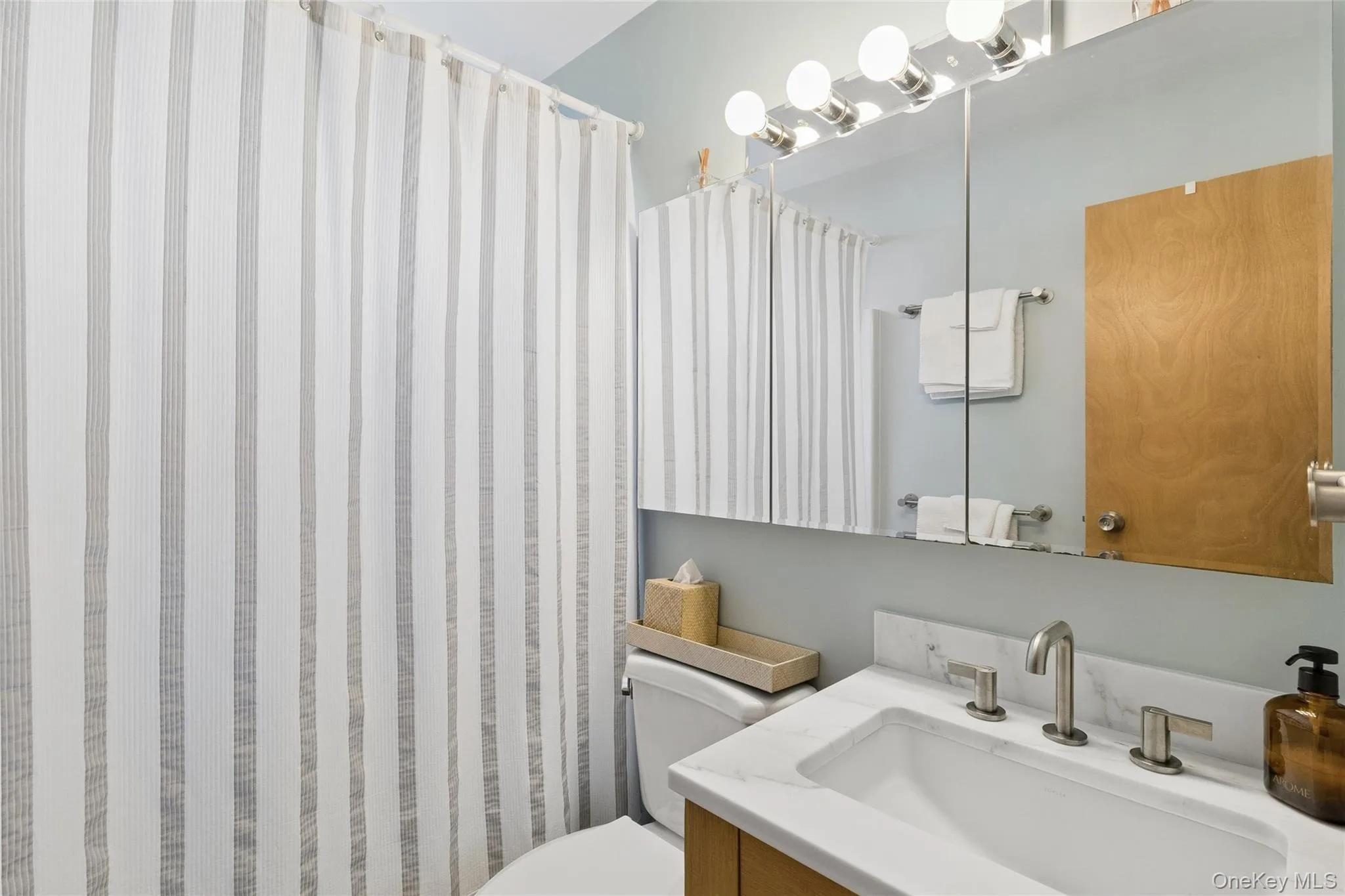 72 Hills Station Road, Southampton, NY, 4 Bedrooms Bedrooms, 9 Rooms Rooms,3 BathroomsBathrooms,Residential Lease,For Rent,Hills Station,0,996023 72 Hills Station Road, Southampton, NY, 4 Bedrooms Bedrooms, 9 Rooms Rooms,3 BathroomsBathrooms,Residential Lease,For Rent,Hills Station,0,996023