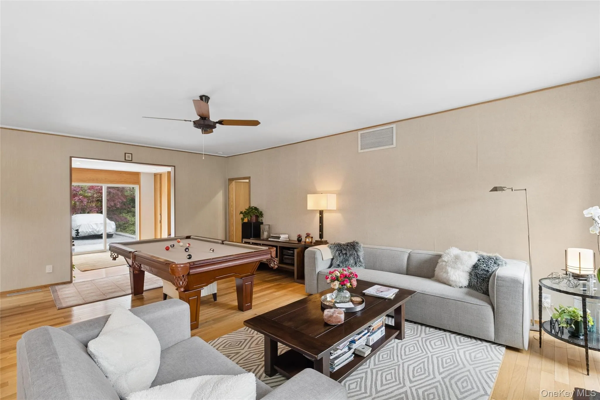 72 Hills Station Road, Southampton, NY, 4 Bedrooms Bedrooms, 9 Rooms Rooms,3 BathroomsBathrooms,Residential Lease,For Rent,Hills Station,0,996023 72 Hills Station Road, Southampton, NY, 4 Bedrooms Bedrooms, 9 Rooms Rooms,3 BathroomsBathrooms,Residential Lease,For Rent,Hills Station,0,996023