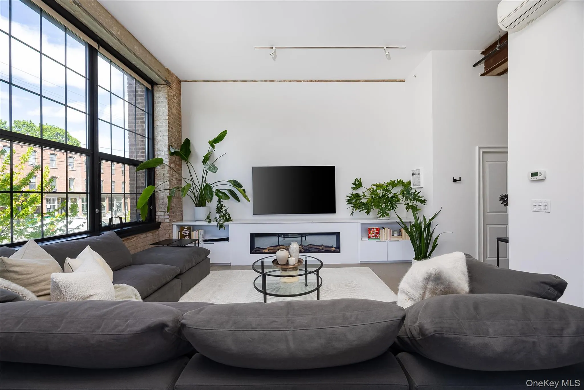 1 Main Street, Beacon, NY, 2 Bedrooms Bedrooms, 7 Rooms Rooms,1 BathroomBathrooms,Residential Sale,For Rent,Main,0,996041 1 Main Street, Beacon, NY, 2 Bedrooms Bedrooms, 7 Rooms Rooms,1 BathroomBathrooms,Residential Sale,For Rent,Main,0,996041