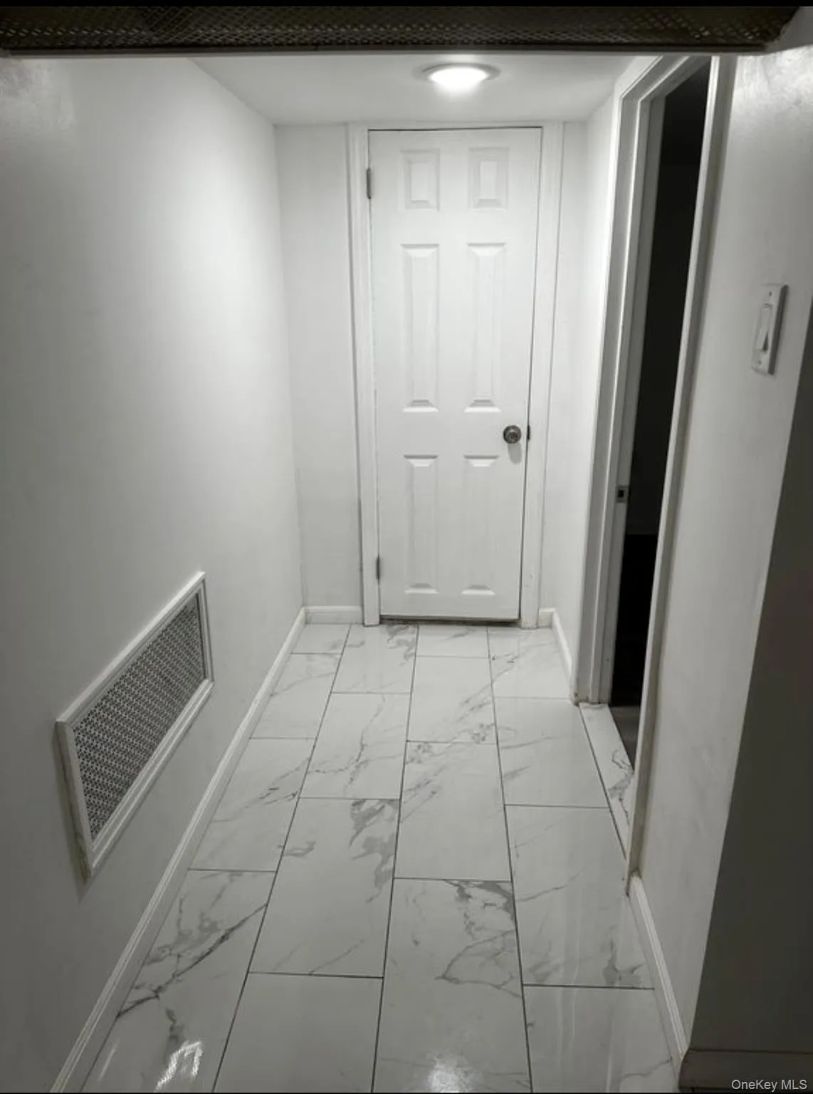 103 North Street, Mount Vernon, NY, 1 Bedroom Bedrooms, 3 Rooms Rooms,1 BathroomBathrooms,Residential Lease,For Rent,North,0,996059 103 North Street, Mount Vernon, NY, 1 Bedroom Bedrooms, 3 Rooms Rooms,1 BathroomBathrooms,Residential Lease,For Rent,North,0,996059