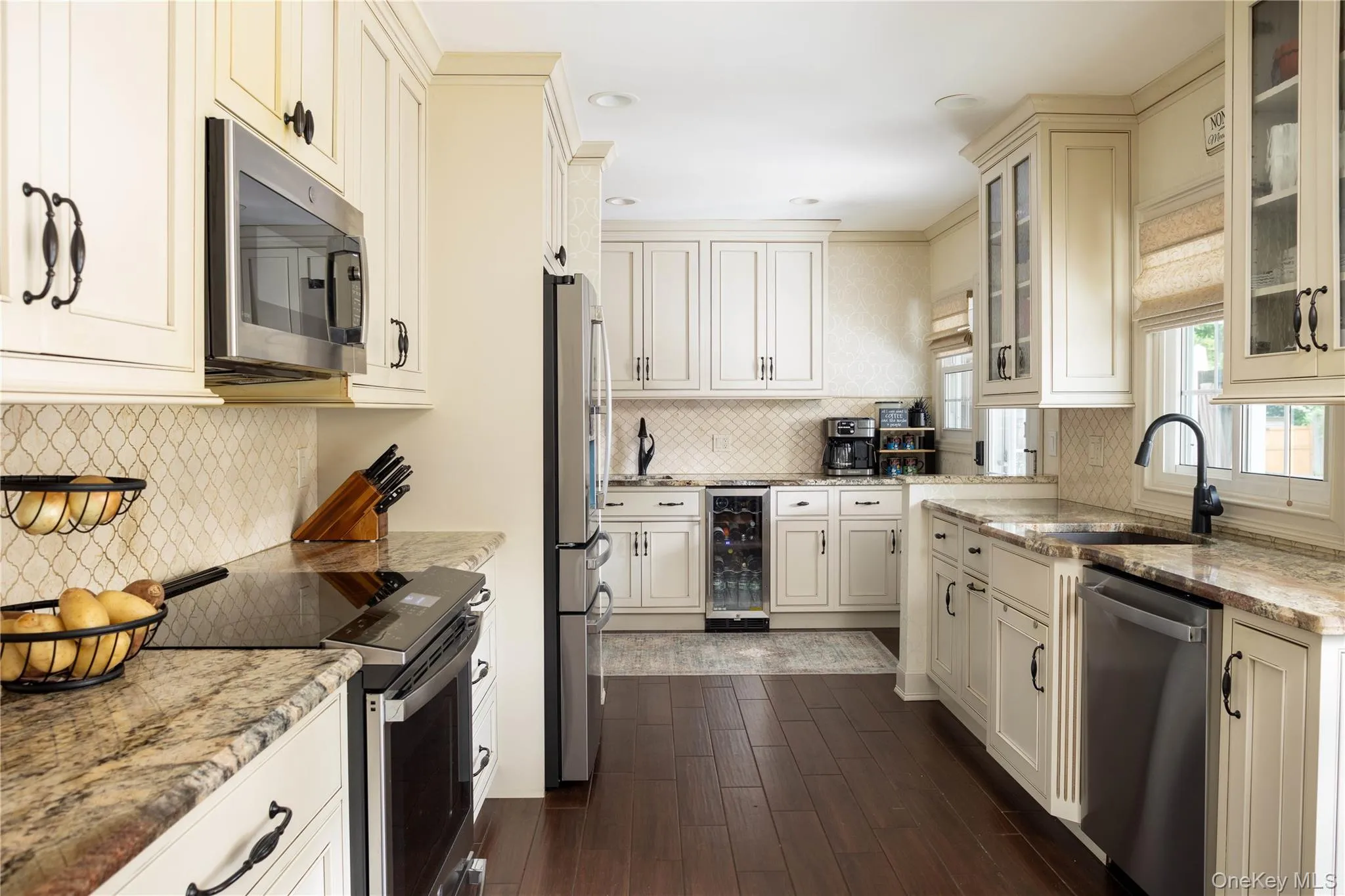 115 Shore Road, Brookhaven, NY, 4 Bedrooms Bedrooms, 8 Rooms Rooms,3 BathroomsBathrooms,Residential,For Rent,Shore,0,996062 115 Shore Road, Brookhaven, NY, 4 Bedrooms Bedrooms, 8 Rooms Rooms,3 BathroomsBathrooms,Residential,For Rent,Shore,0,996062