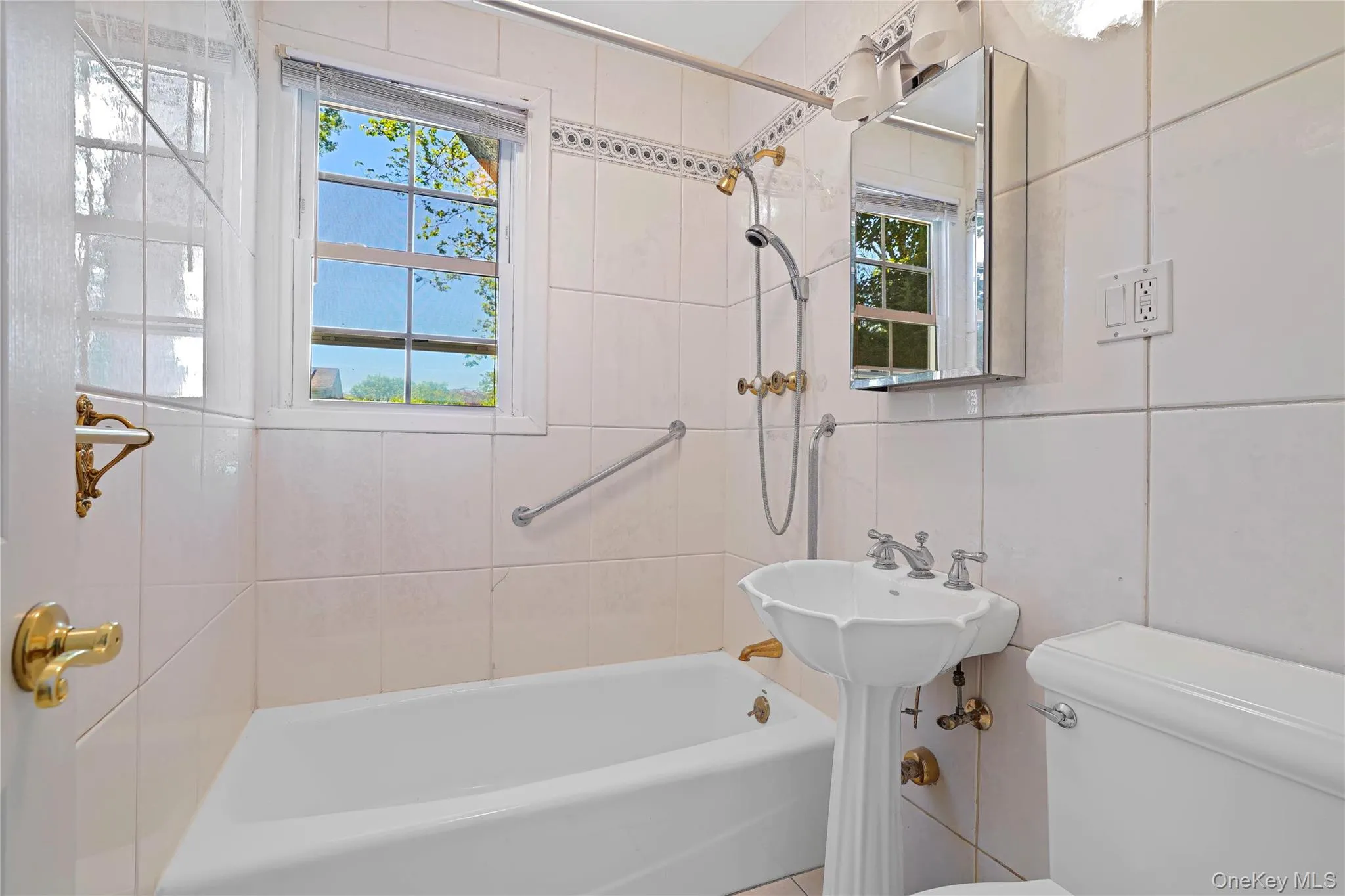 1st Floor full bath 1st Floor full bath
