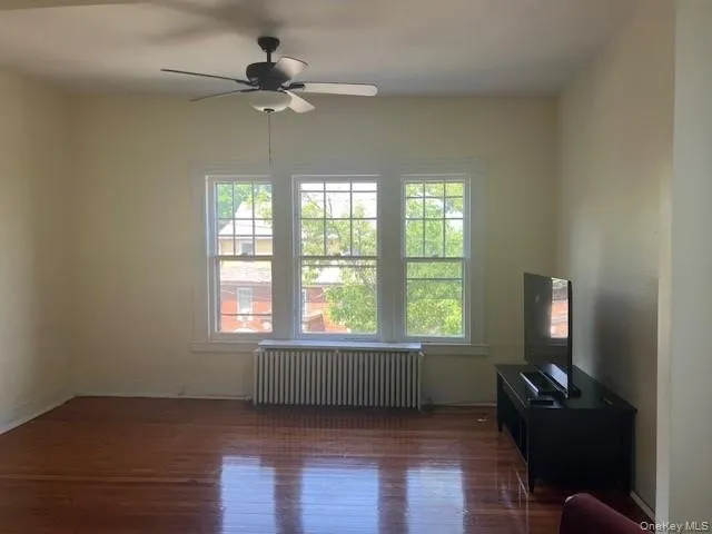 378 Sea Cliff Avenue, Oyster Bay, NY, 1 Bedroom Bedrooms, 4 Rooms Rooms,1 BathroomBathrooms,Residential Lease,For Rent,Sea Cliff,0,996075 378 Sea Cliff Avenue, Oyster Bay, NY, 1 Bedroom Bedrooms, 4 Rooms Rooms,1 BathroomBathrooms,Residential Lease,For Rent,Sea Cliff,0,996075