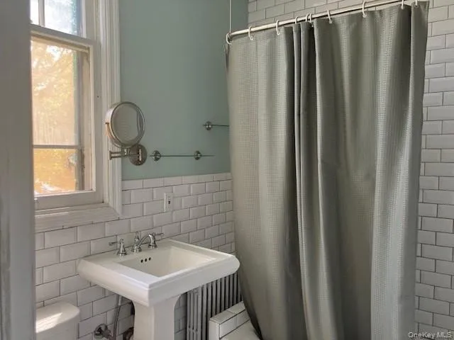 378 Sea Cliff Avenue, Oyster Bay, NY, 1 Bedroom Bedrooms, 4 Rooms Rooms,1 BathroomBathrooms,Residential Lease,For Rent,Sea Cliff,0,996075 378 Sea Cliff Avenue, Oyster Bay, NY, 1 Bedroom Bedrooms, 4 Rooms Rooms,1 BathroomBathrooms,Residential Lease,For Rent,Sea Cliff,0,996075