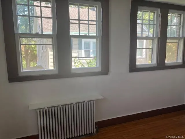 378 Sea Cliff Avenue, Oyster Bay, NY, 1 Bedroom Bedrooms, 4 Room Rooms,1 BathroomBathrooms,Residential Lease,For Rent,Sea Cliff,0,996075 378 Sea Cliff Avenue, Oyster Bay, NY, 1 Bedroom Bedrooms, 4 Room Rooms,1 BathroomBathrooms,Residential Lease,For Rent,Sea Cliff,0,996075