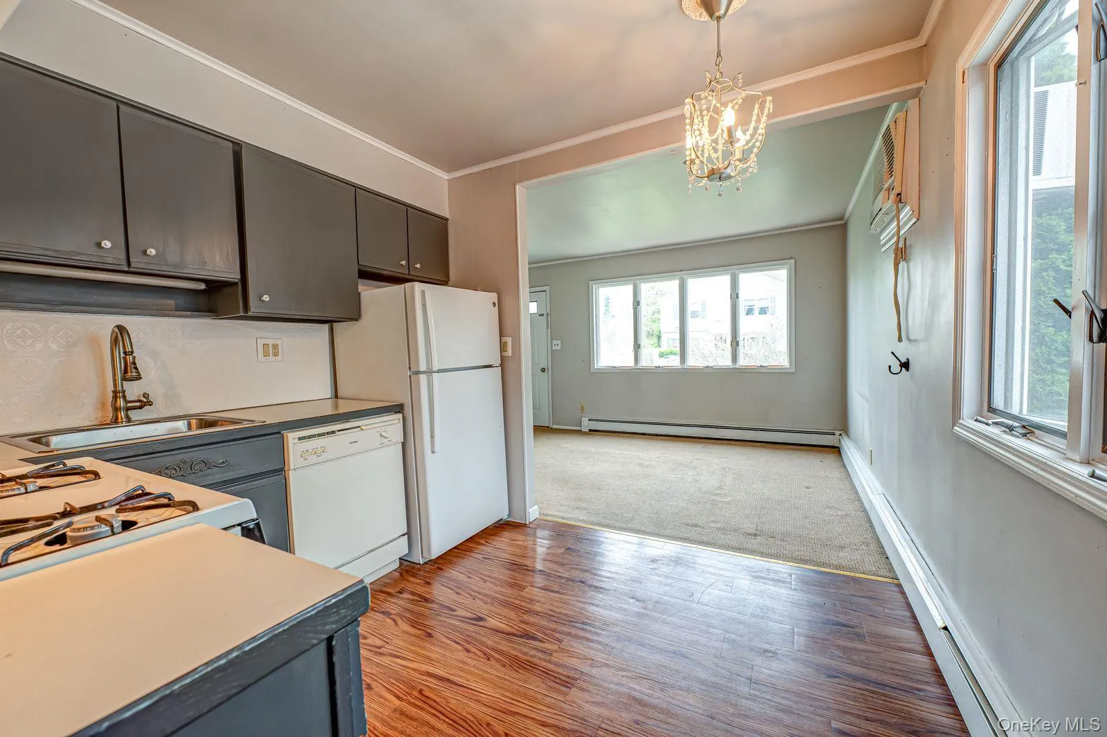 410 3rd Avenue, Huntington, NY, 3 Bedrooms Bedrooms, 5 Rooms Rooms,2 BathroomsBathrooms,Residential,For Rent,3rd,0,996076 410 3rd Avenue, Huntington, NY, 3 Bedrooms Bedrooms, 5 Rooms Rooms,2 BathroomsBathrooms,Residential,For Rent,3rd,0,996076
