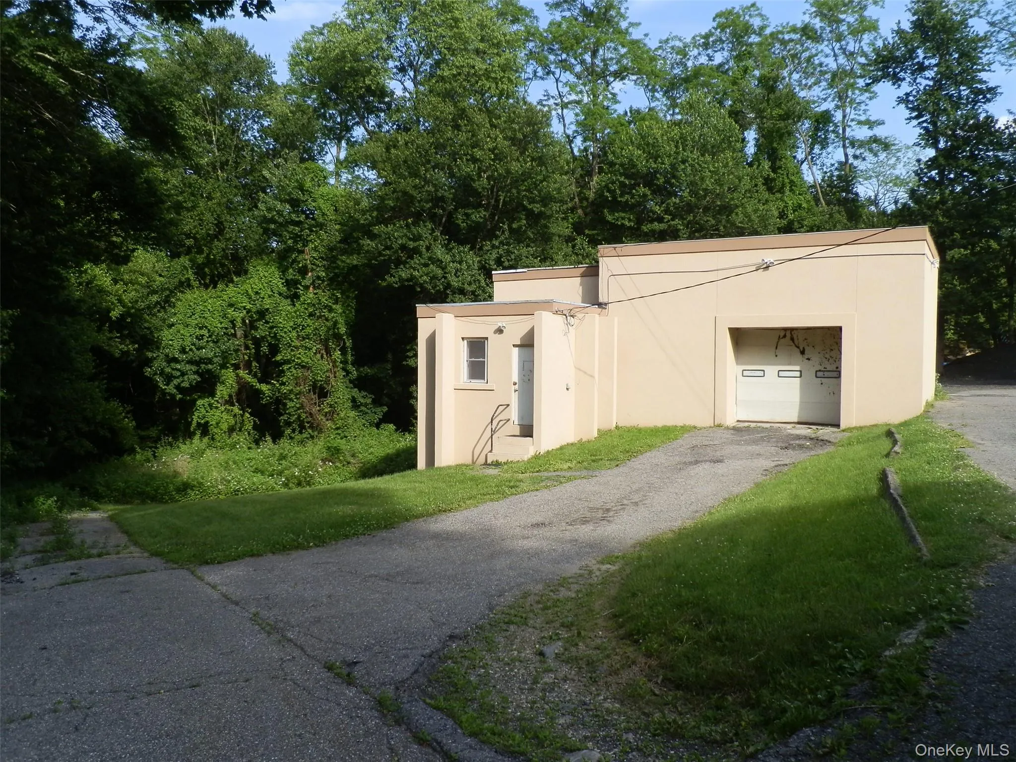 View of secluded access. View of secluded access.
