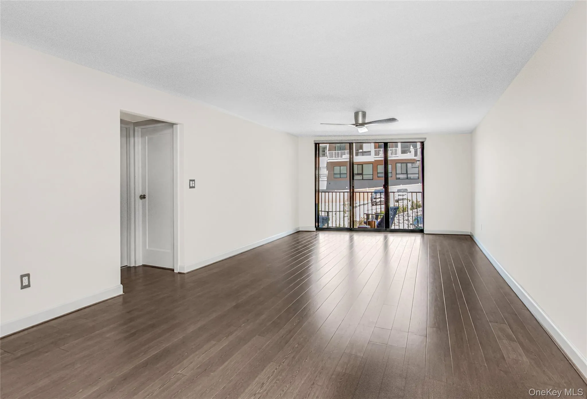 1155 Warburton Avenue, Yonkers, NY, 1 Bedroom Bedrooms, 3 Rooms Rooms,1 BathroomBathrooms,Residential Lease,For Rent,Warburton,0,996083 1155 Warburton Avenue, Yonkers, NY, 1 Bedroom Bedrooms, 3 Rooms Rooms,1 BathroomBathrooms,Residential Lease,For Rent,Warburton,0,996083