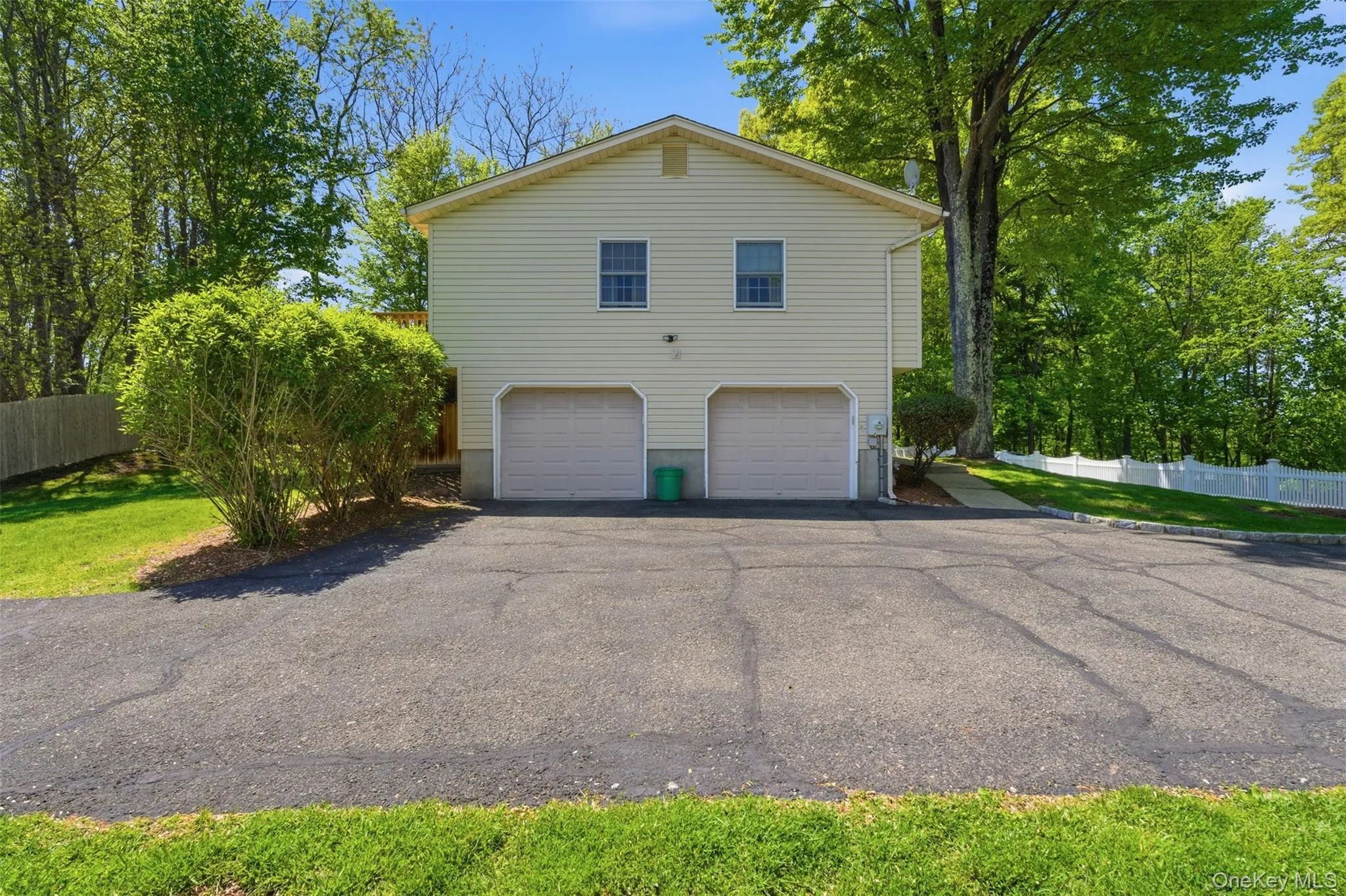 10 Sabin Drive, Ramapo, NY, 4 Bedrooms Bedrooms, 11 Rooms Rooms,2 BathroomsBathrooms,Residential,For Rent,Sabin,0,996084 10 Sabin Drive, Ramapo, NY, 4 Bedrooms Bedrooms, 11 Rooms Rooms,2 BathroomsBathrooms,Residential,For Rent,Sabin,0,996084