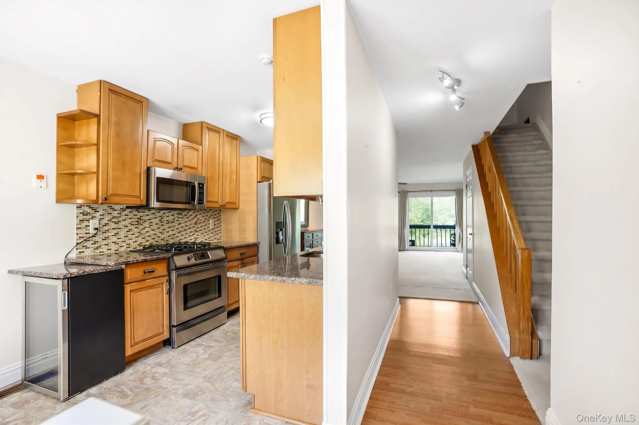 113 Leeward Lane, Brookhaven, NY, 2 Bedrooms Bedrooms, 5 Rooms Rooms,2 BathroomsBathrooms,Residential Lease,For Rent,Leeward,0,996094 113 Leeward Lane, Brookhaven, NY, 2 Bedrooms Bedrooms, 5 Rooms Rooms,2 BathroomsBathrooms,Residential Lease,For Rent,Leeward,0,996094