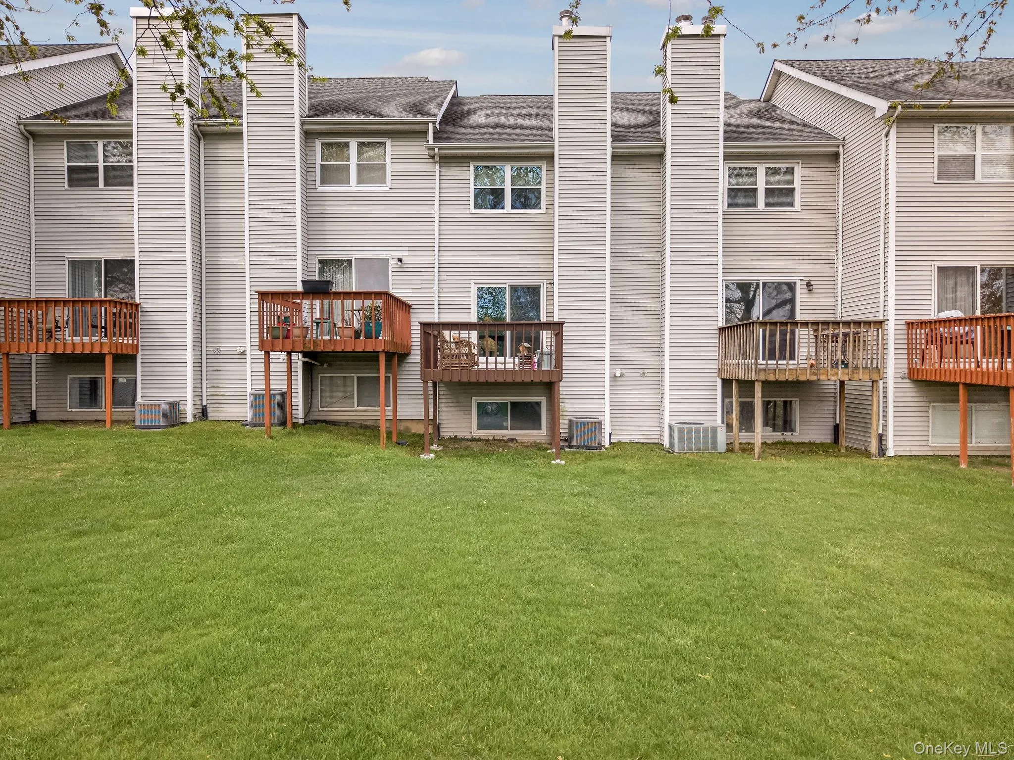 113 Leeward Lane, Brookhaven, NY, 2 Bedrooms Bedrooms, 5 Rooms Rooms,2 BathroomsBathrooms,Residential Lease,For Rent,Leeward,0,996094 113 Leeward Lane, Brookhaven, NY, 2 Bedrooms Bedrooms, 5 Rooms Rooms,2 BathroomsBathrooms,Residential Lease,For Rent,Leeward,0,996094