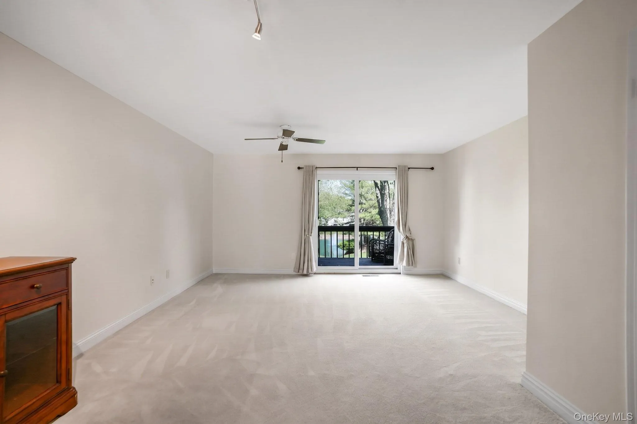 113 Leeward Lane, Brookhaven, NY, 2 Bedrooms Bedrooms, 5 Rooms Rooms,2 BathroomsBathrooms,Residential Lease,For Rent,Leeward,0,996094 113 Leeward Lane, Brookhaven, NY, 2 Bedrooms Bedrooms, 5 Rooms Rooms,2 BathroomsBathrooms,Residential Lease,For Rent,Leeward,0,996094