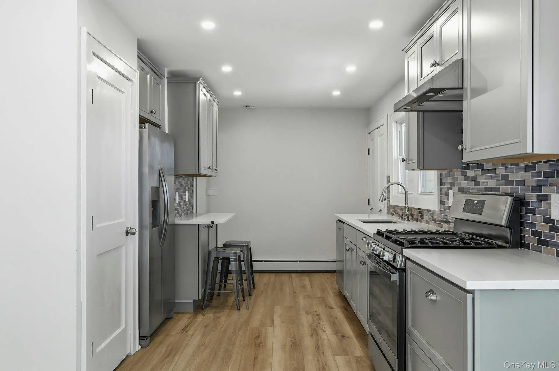 171 Taft Crescent, Huntington, NY, 2 Bedrooms Bedrooms, 7 Rooms Rooms,1 BathroomBathrooms,Residential,For Rent,Taft,0,996095 171 Taft Crescent, Huntington, NY, 2 Bedrooms Bedrooms, 7 Rooms Rooms,1 BathroomBathrooms,Residential,For Rent,Taft,0,996095