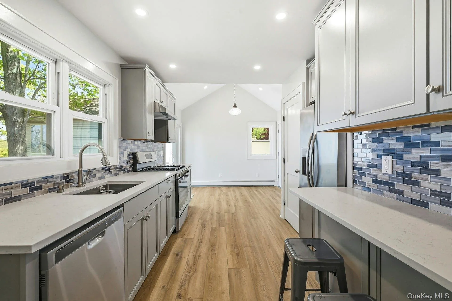 171 Taft Crescent, Huntington, NY, 2 Bedrooms Bedrooms, 7 Rooms Rooms,1 BathroomBathrooms,Residential,For Rent,Taft,0,996095 171 Taft Crescent, Huntington, NY, 2 Bedrooms Bedrooms, 7 Rooms Rooms,1 BathroomBathrooms,Residential,For Rent,Taft,0,996095