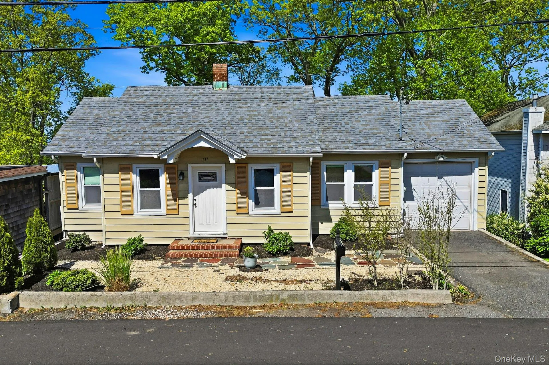 171 Taft Crescent, Huntington, NY, 2 Bedrooms Bedrooms, 7 Rooms Rooms,1 BathroomBathrooms,Residential,For Rent,Taft,0,996095 171 Taft Crescent, Huntington, NY, 2 Bedrooms Bedrooms, 7 Rooms Rooms,1 BathroomBathrooms,Residential,For Rent,Taft,0,996095