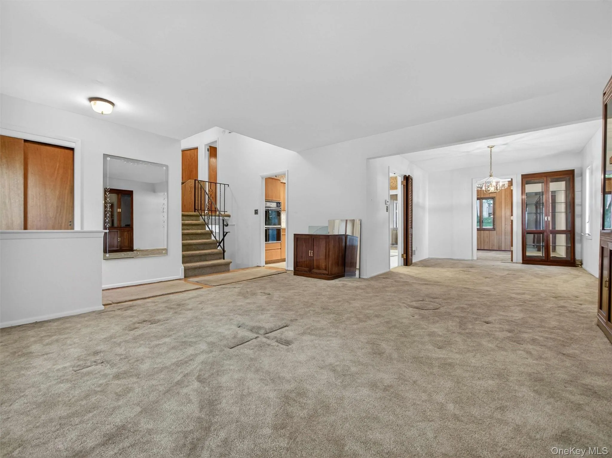18 Mark Lane, Clarkstown, NY, 3 Bedrooms Bedrooms, 10 Rooms Rooms,2 BathroomsBathrooms,Residential,For Rent,Mark,0,996113 18 Mark Lane, Clarkstown, NY, 3 Bedrooms Bedrooms, 10 Rooms Rooms,2 BathroomsBathrooms,Residential,For Rent,Mark,0,996113