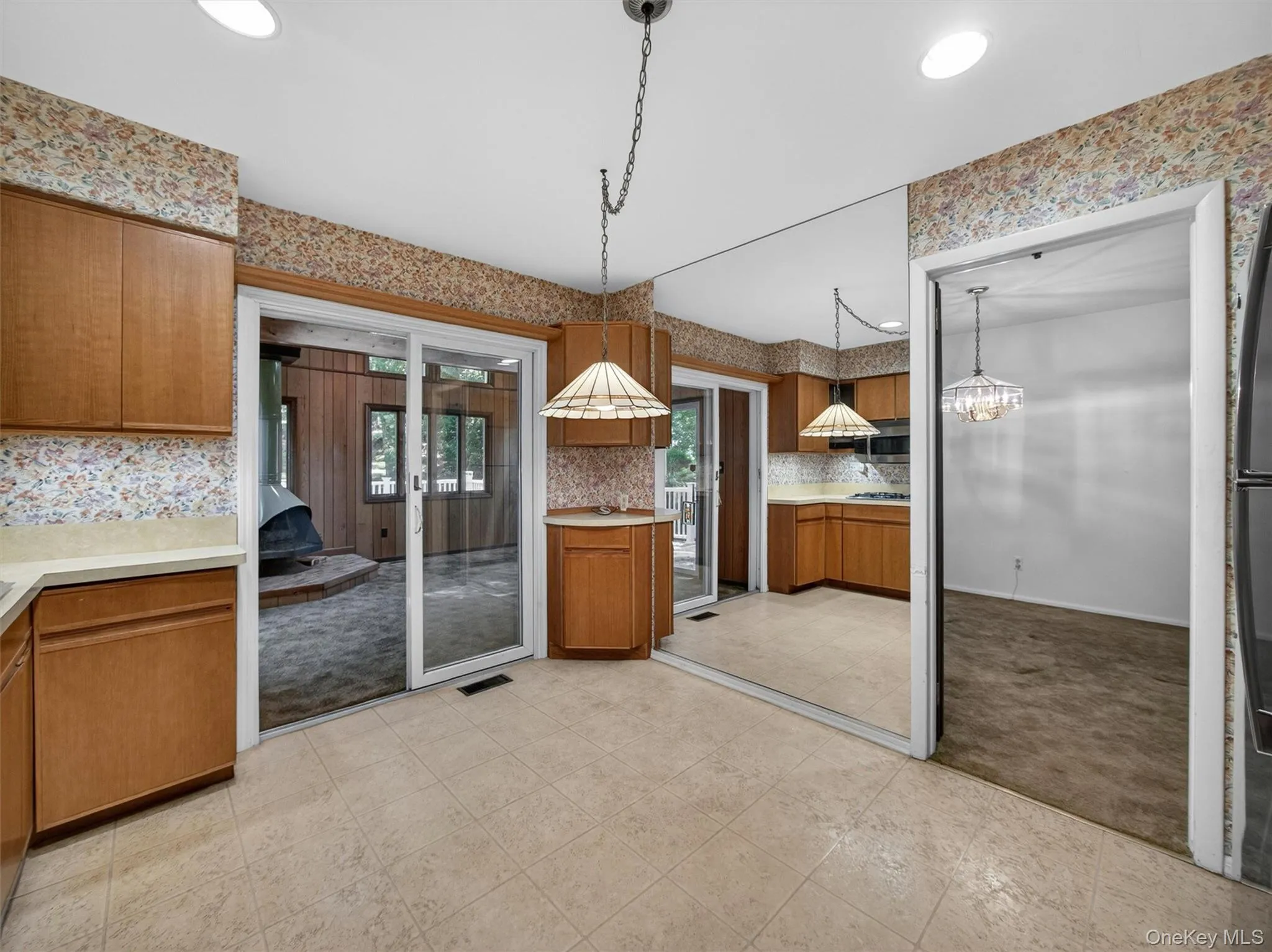 18 Mark Lane, Clarkstown, NY, 3 Bedrooms Bedrooms, 10 Rooms Rooms,2 BathroomsBathrooms,Residential,For Rent,Mark,0,996113 18 Mark Lane, Clarkstown, NY, 3 Bedrooms Bedrooms, 10 Rooms Rooms,2 BathroomsBathrooms,Residential,For Rent,Mark,0,996113