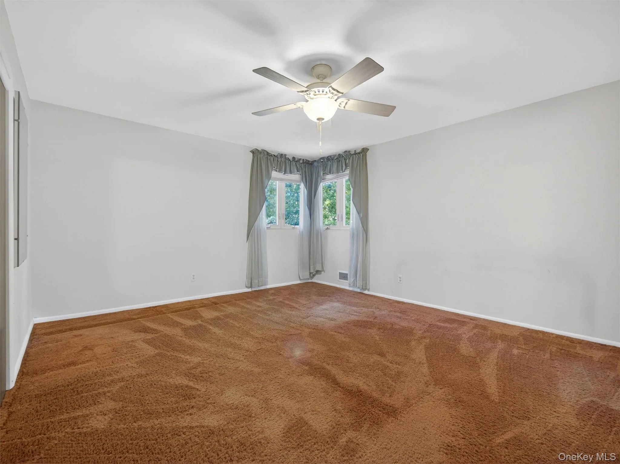 18 Mark Lane, Clarkstown, NY, 3 Bedrooms Bedrooms, 10 Rooms Rooms,2 BathroomsBathrooms,Residential,For Rent,Mark,0,996113 18 Mark Lane, Clarkstown, NY, 3 Bedrooms Bedrooms, 10 Rooms Rooms,2 BathroomsBathrooms,Residential,For Rent,Mark,0,996113