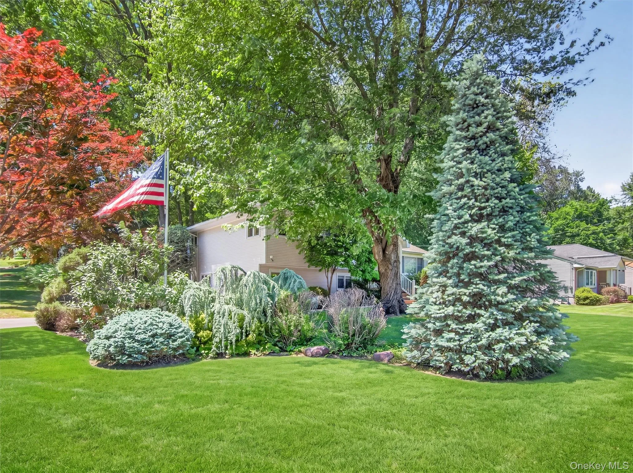 18 Mark Lane, Clarkstown, NY, 3 Bedrooms Bedrooms, 10 Rooms Rooms,2 BathroomsBathrooms,Residential,For Rent,Mark,0,996113 18 Mark Lane, Clarkstown, NY, 3 Bedrooms Bedrooms, 10 Rooms Rooms,2 BathroomsBathrooms,Residential,For Rent,Mark,0,996113
