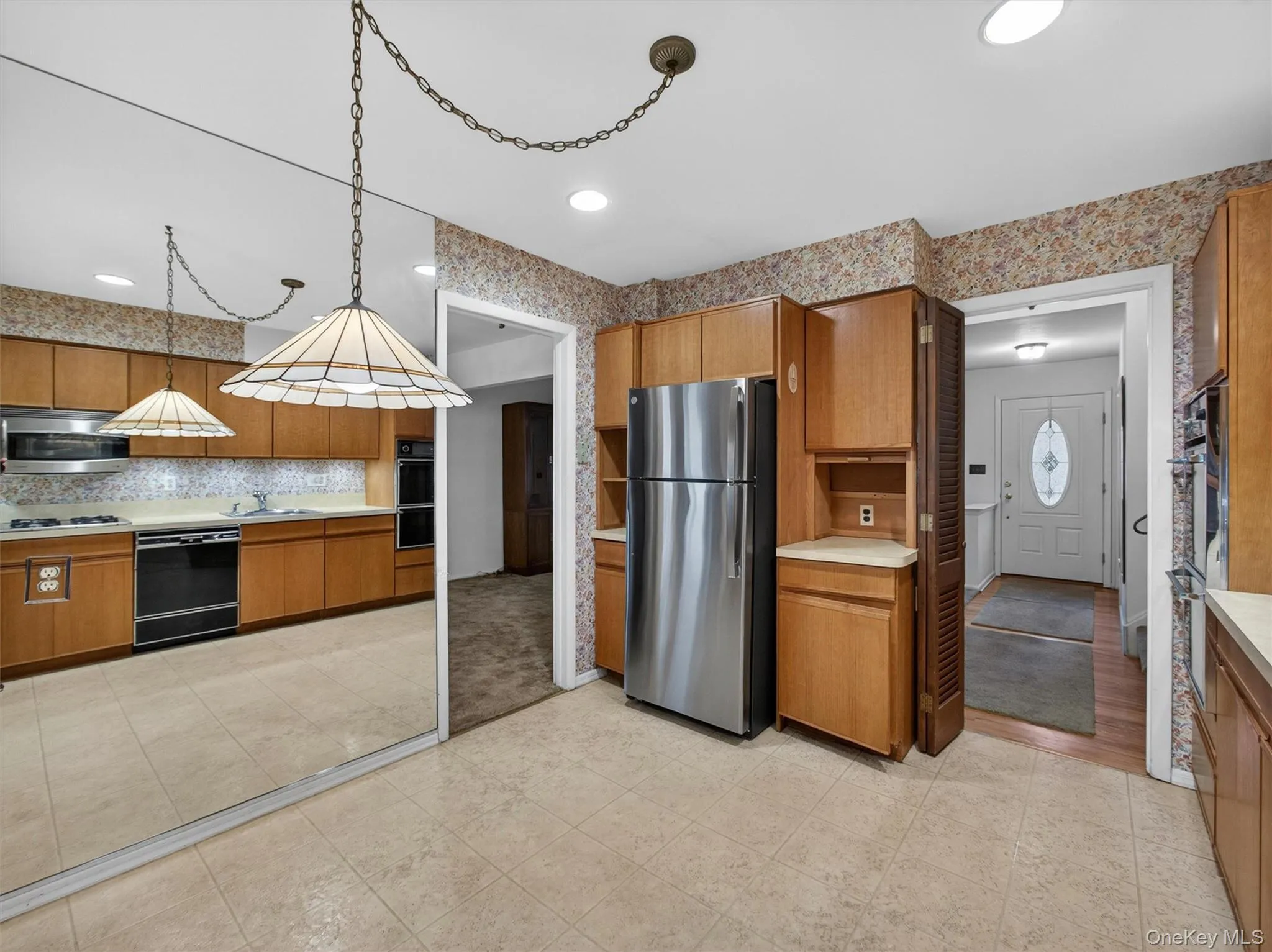 18 Mark Lane, Clarkstown, NY, 3 Bedrooms Bedrooms, 10 Rooms Rooms,2 BathroomsBathrooms,Residential,For Rent,Mark,0,996113 18 Mark Lane, Clarkstown, NY, 3 Bedrooms Bedrooms, 10 Rooms Rooms,2 BathroomsBathrooms,Residential,For Rent,Mark,0,996113