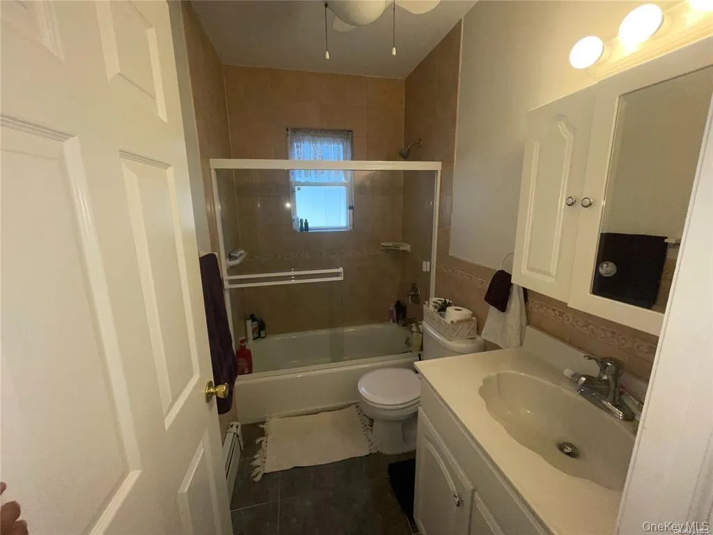 56 State Street, Hempstead, NY, 2 Bedrooms Bedrooms, 4 Rooms Rooms,1 BathroomBathrooms,Residential Lease,For Rent,State,0,996122 56 State Street, Hempstead, NY, 2 Bedrooms Bedrooms, 4 Rooms Rooms,1 BathroomBathrooms,Residential Lease,For Rent,State,0,996122